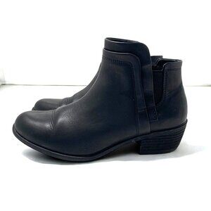 B.O.C. Black Leather Ankle Boots Western Styling 2" Block Heel Size 9.5M